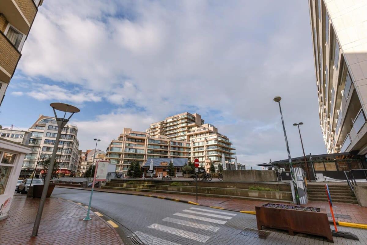 Stunning And Modern Apartment With Sunny Balcony Knokke-Heist Dış mekan fotoğraf