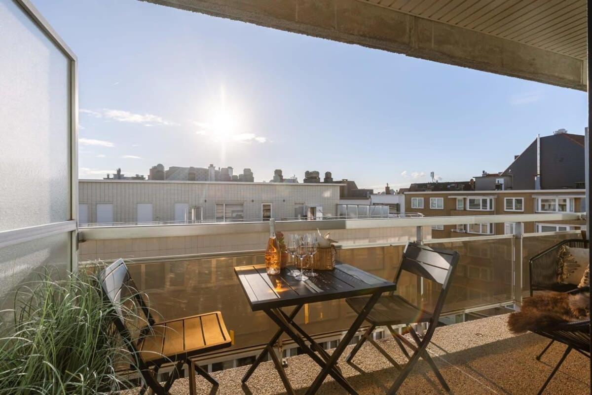 Stunning And Modern Apartment With Sunny Balcony Knokke-Heist Dış mekan fotoğraf
